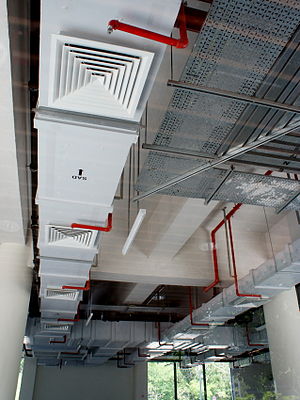 English: Ducts (HVAC) in ceiling. ‪中文(繁體)â¬: ...