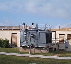 English: HVAC, factory-assembled cooling tower...