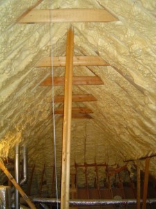 RSI100spray-foam-insulation-roofline-atmospheric-combustion